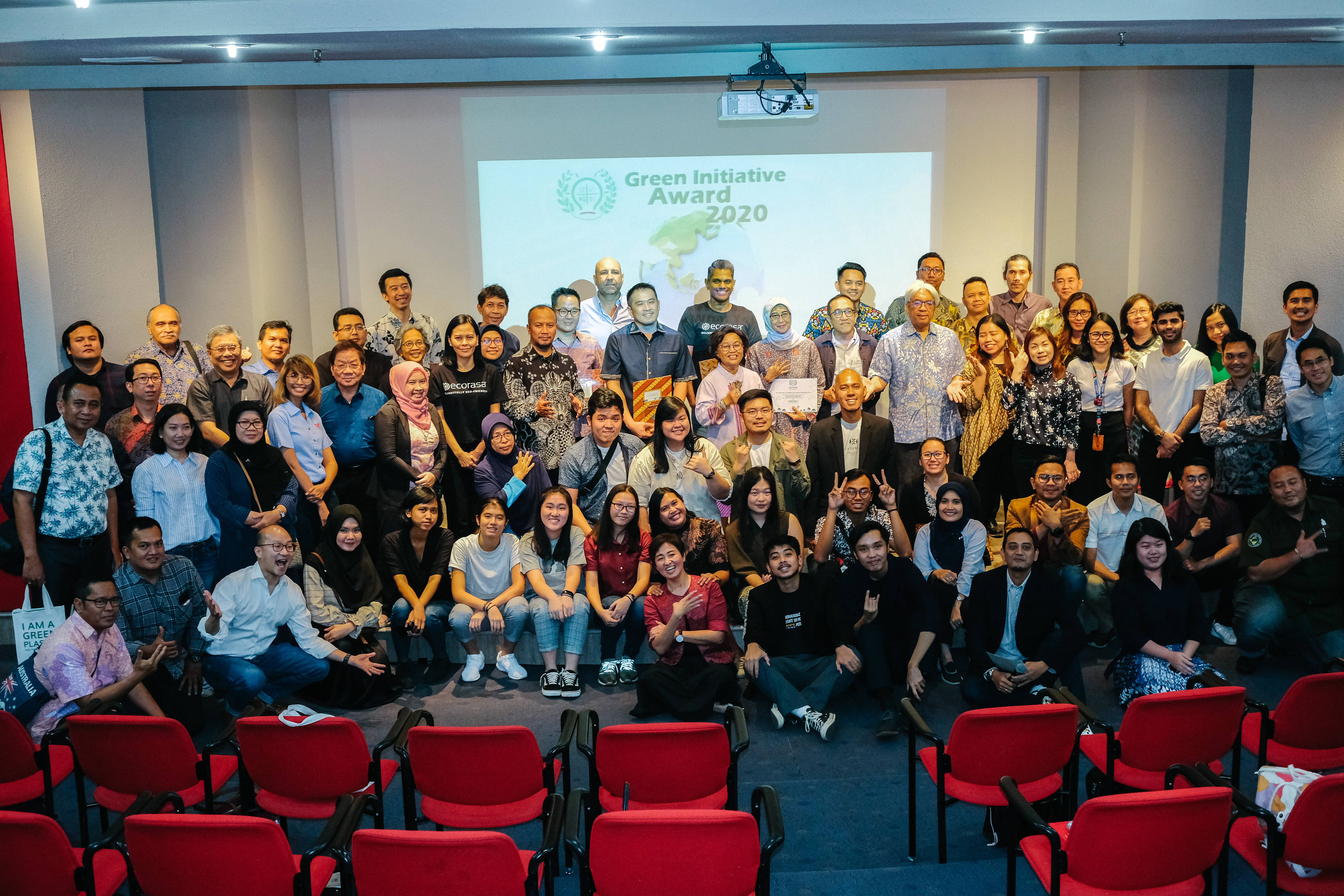 Participants and winners with the Gerakan PASTI team